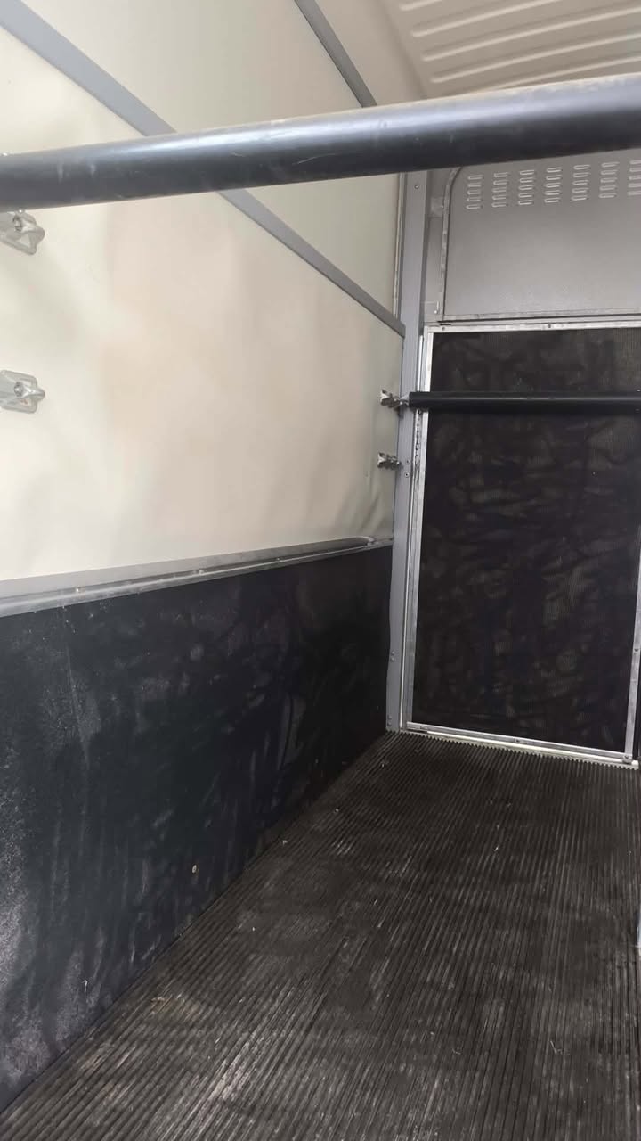 Van Ifor Williams HB 511 de 2023 – Image 5